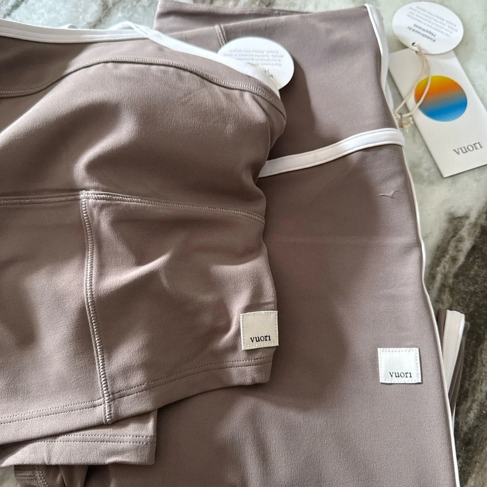 NWT! Vuori Chocolate Brown Leggings and Top Set - Picture 4 of 6